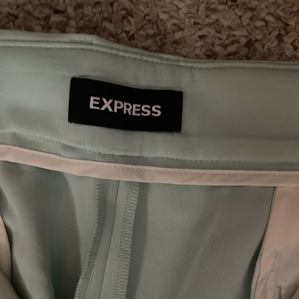 Express pants - Picture 3 of 5